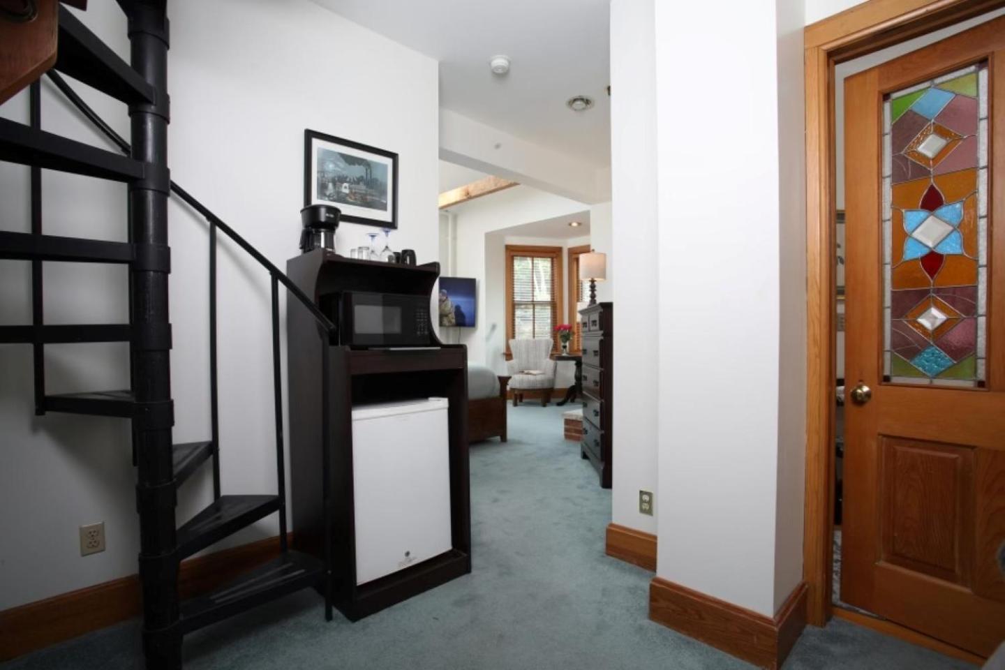 Bed & Breakfast Riverboat
